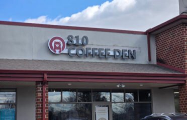 810 Coffee Den