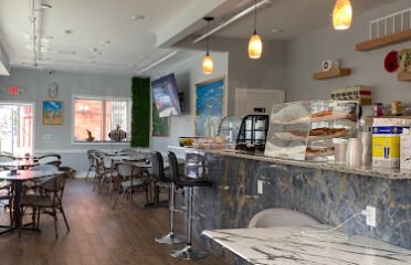 Ari’s Cafe