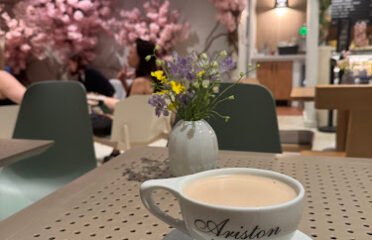 Ariston Coffee Bar