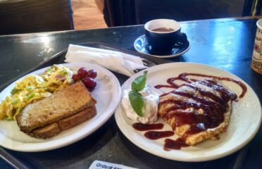 Aromas Coffeehouse Bakery & Cafe