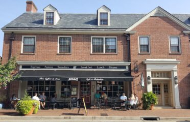 Aromas Coffeehouse Bakery & Cafe