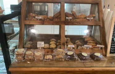 Bread and Roses Bakery & Beanery