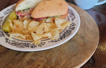 Brick Rhod Antiques & Bistro