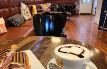 BroadwayÃ¢â‚¬â„¢s Pastry & Coffee Shop