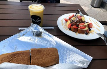 CAFE CLUB