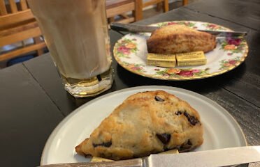 C.A.T. Cafe Bakery – Coffee, Art, Tea