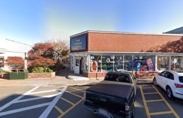 CORNER KITCHEN