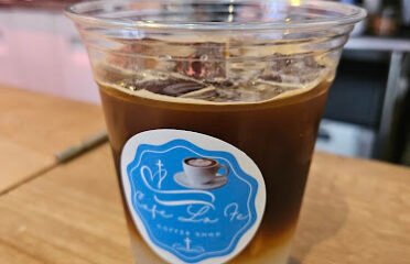 Cafe La Fe, coffee shop