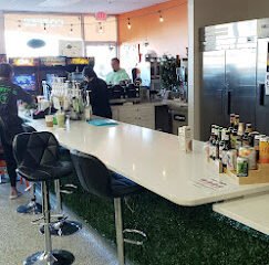 Cafe Level Up & Lounge