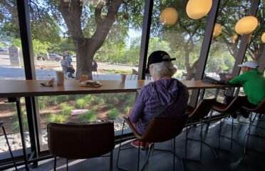 Cafe at the Loren