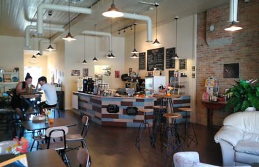 Caleo Ã¢â‚¬Â¢ Friends and Coffee