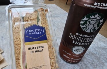 Chop’d and Top’d Cafe