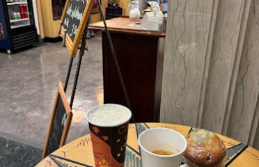 ClaudeÃ¢â‚¬â„¢s Corner Cafe