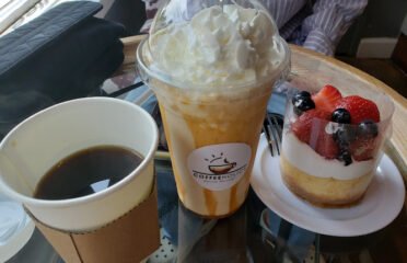 Coffeeholics Cafe & Bakery