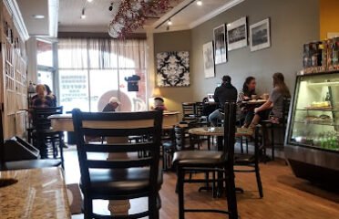 Common Grounds Coffee House & Desserts