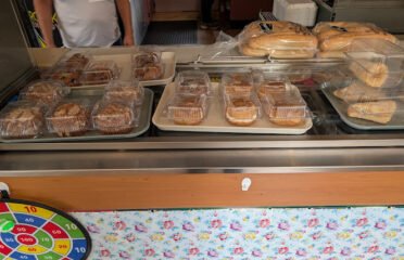 Country Girl Cafe and Sandwich Shop