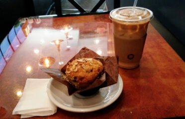 Cream Coffee & Tea Shop