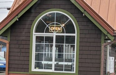 DJ’s – Denna Jean’s Coffee & Bubble Waffles