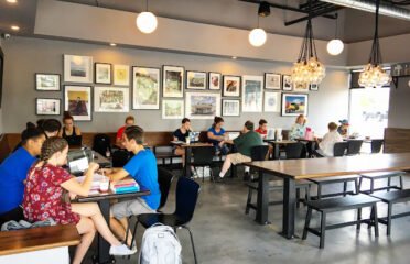 Daily Projects Coffee Bar & Eatery