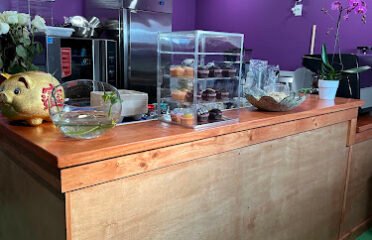 Daisy & Pepper Bakery and Coffeehouse