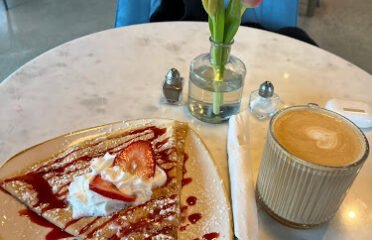 Doppio Cafe and Creperie