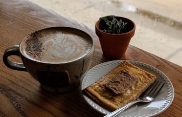 Dos Gatos Coffee Bar