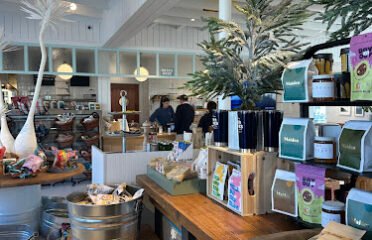 Faherty Sun & Waves All Day Kitchen