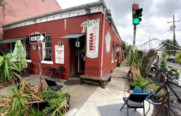 Flora Gallery & Coffee Shop
