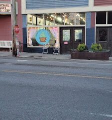 Hometown Sip N’ Scoop