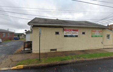 Italian and salvadorean restaurant