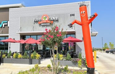 Just Love Coffee Cafe – Victory Shops