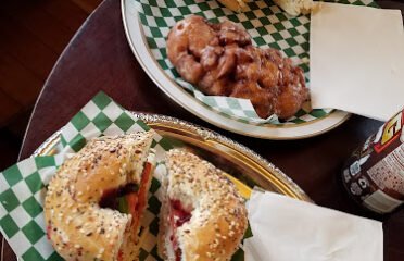 Kuna Coffee House & Deli