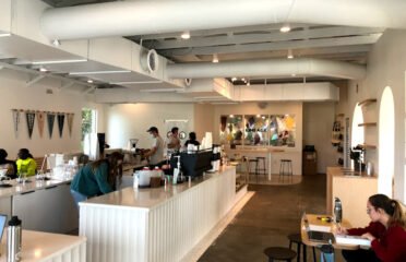 Lineage Cafe and Bakery