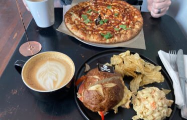Luanas Coffee and Beer