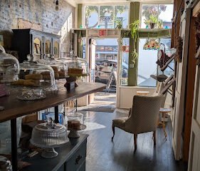 LucyÃ¢â‚¬â„¢s Cafe & Farm Pantry