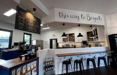 MoÃ¢â‚¬â„¢Bay Beignet Co. Memphis