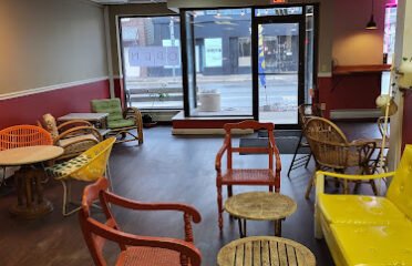 Molto Molto Community Coffee Shop