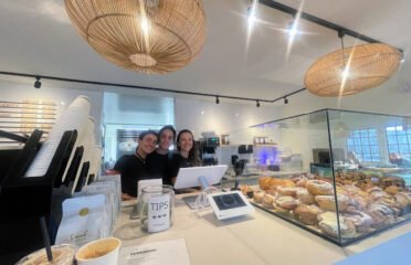 Momona Bakery And Coffee Shop