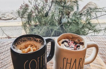 Motzing Center – home of Kovfino the coffee lounge and the Iris Theatre
