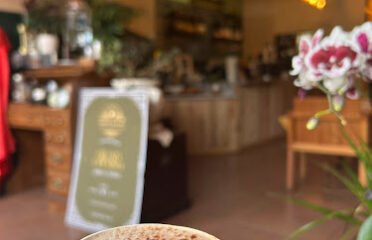 NOSTALGIC CAFE