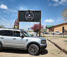 Nonie’s Coffee Bar & Bistro