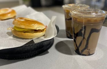 OliverÃ¢â‚¬â„¢s CafÃƒÂ© By The Falls