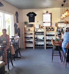 Oscura Coffee & Cocktails