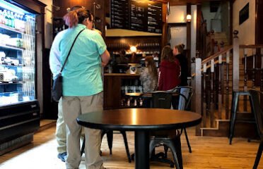 Paramount Cafe