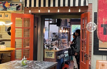 PercyÃ¢â‚¬â„¢s Perk Arthouse Coffee