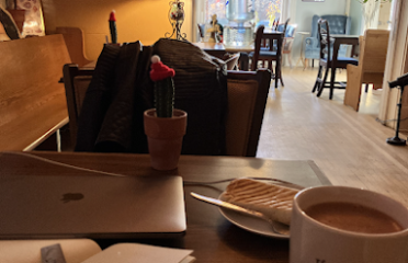 Plant Magic Cafe