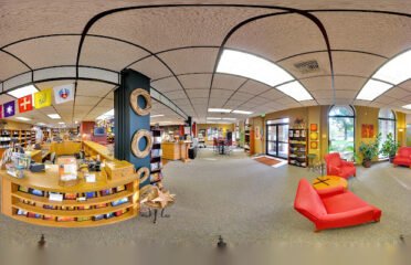 Please lookup “The Fillmore CafÃƒÂ©” for current information about this business.