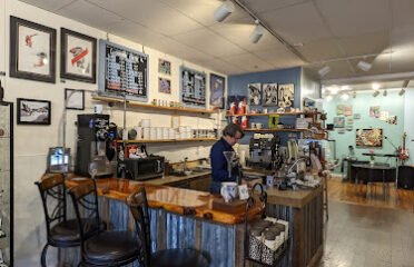 Raven’s Cup Coffee & Art Gallery