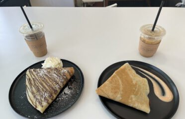 SALOMAY: Coffee – Wine – Crepes