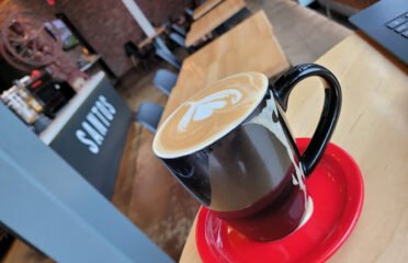 Santos Coffee & Bar Uptown